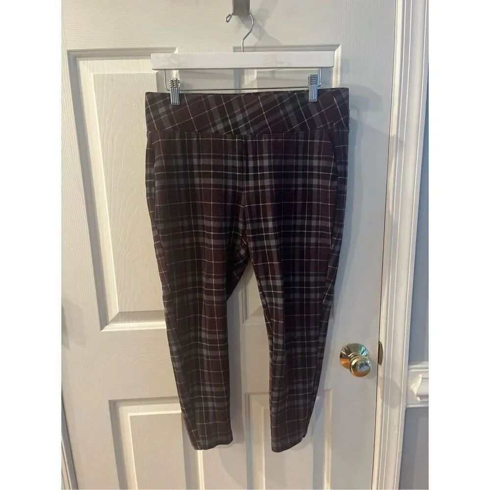Torrid Purple & Gray Plaid Pull On Pants sz 00 or US M